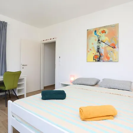 Family House - Art Presika - Labin Old Town *