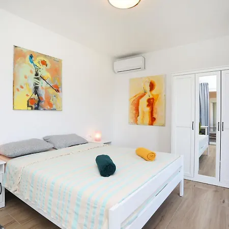 Family House - Art Presika - Labin Old Town Holiday home *
